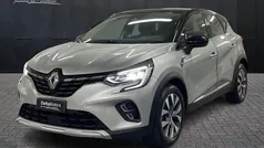 Grigio Usata 2021 Renault Captur Intens SUV | 17.900 € (Buon prezzo)