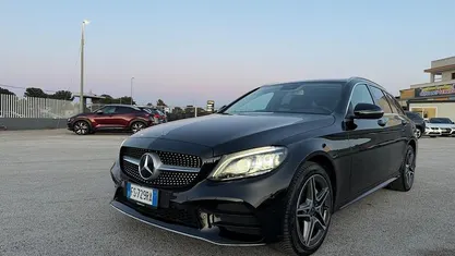 Usata Mercedes C220 194 CV (142 kW) 2018 Nero Station wagon