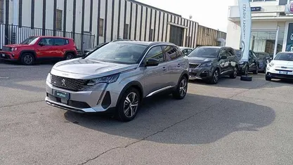 Grigio Usata 2021 Peugeot 3008 Allure SUV | 20.900 € (Buon prezzo)