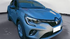 Grigio Usata 2022 Renault Captur Intens SUV | 19.800 € (Buon prezzo)