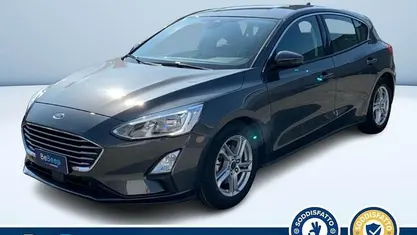 Usata Ford Focus 100 CV (73 kW) 2018 Grigio scuro metallizzato Berlina