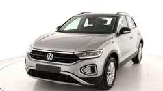 Argento Usata 2024 VW T-Roc Life SUV | 28.300 € (Buon prezzo)