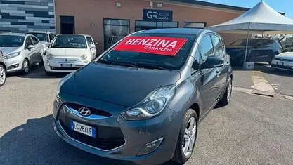 Usata Hyundai ix20 Comfort 90 CV (66 kW) 2011 Grigio Utilitaria