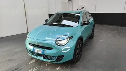 Usata Fiat 600 145 CV (106 kW) 2025 Verde SUV