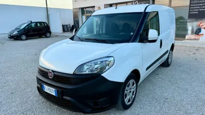 Usata Fiat Doblò 95 CV (69 kW) 2017 Bianco Monovolume
