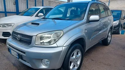 Grigio Usata 2005 Toyota RAV4 SUV | 2900 € (Ottimo prezzo)