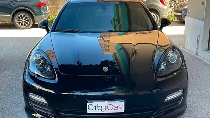 Usata Porsche Panamera Platinum Edition 250 CV (183 kW) 2012 Nero Utilitaria