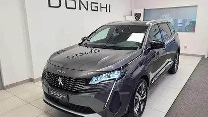 Platinum Usata 2024 Peugeot 5008 Allure Monovolume | 28.500 € (Buon prezzo)