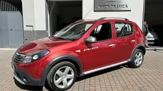 Rosso Usata 2013 Dacia Sandero Stepway Due volumi | 4999 € (Ottimo prezzo)
