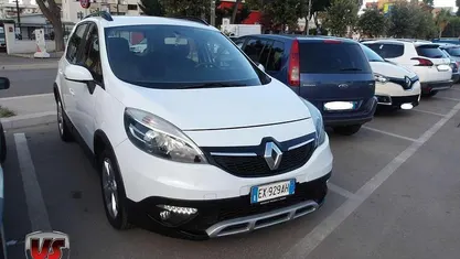 Bianco Usata 2014 Renault Scénic III XMOD Monovolume | 6499 € (Buon prezzo)