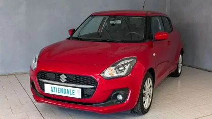 Begagnad Suzuki Swift 83 HK (61 kW) 2023 Röd Halvkombi