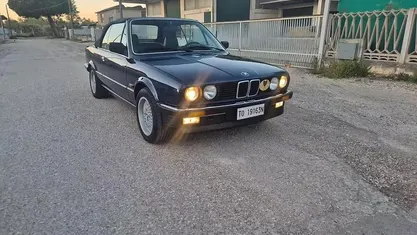 Usata BMW 320 Cabriolet 126 CV (92 kW) 1989 Cabrio