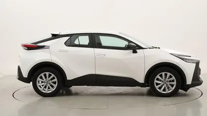 Usata Toyota C-HR Active 140 CV (102 kW) 2024 SUV