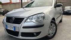 Grigio Usata 2009 VW Polo Comfortline Tre volumi | 3499 € (Super prezzo)