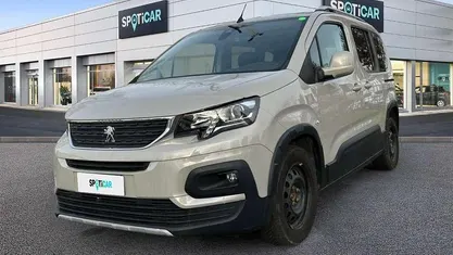 Beige Usata 2021 Peugeot Rifter Allure Monovolume | 18.900 € (Buon prezzo)