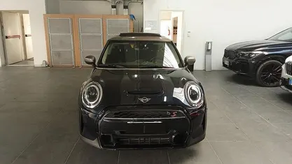 Usata Mini Cooper S 178 CV (130 kW) 2023 Nero Utilitaria