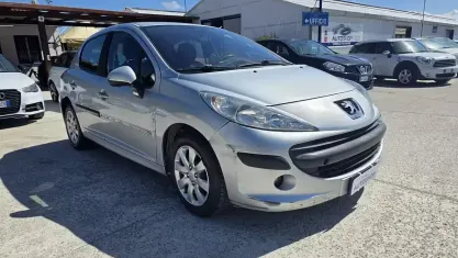 Usata Peugeot 207 68 CV (50 kW) 2006 Grigio Berlina