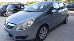 Grigio Usata 2009 Opel Corsa Club Tre volumi | 3300 € (Buon prezzo)