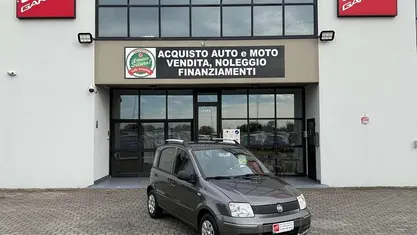 Grigio Usata 2011 Fiat Panda Dynamic Due volumi | 4900 € (Buon prezzo)