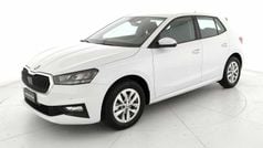 Bianco lunare Usata 2024 Skoda Fabia Selection Due volumi | 15.400 € (Buon prezzo)