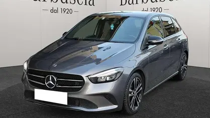 Grigio Usata 2019 Mercedes B180 Monovolume | 20.900 € (Buon prezzo)