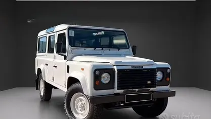Usata Land Rover Defender 122 CV (89 kW) 2004 Station wagon