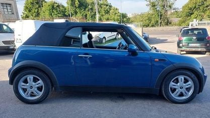 Usata Mini Cooper Cabriolet 116 CV (85 kW) 2008 Blu Cabrio