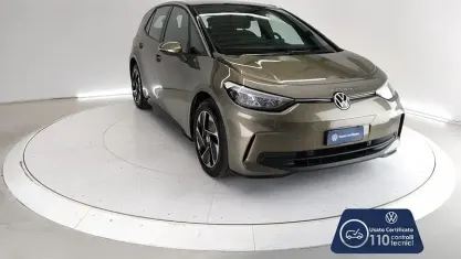 Usata VW ID.3 Pro Performance 150 kW (204 CV) 2023 Marrone Utilitaria