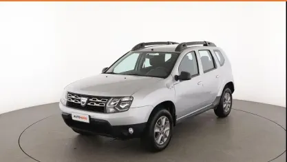 Usata Dacia Duster Lauréate 110 CV (80 kW) 2015 Grigio SUV