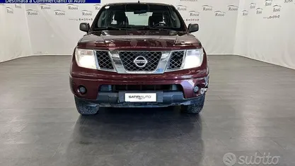 Usata Nissan Navara XE 174 CV (127 kW) 2006 Pick-up