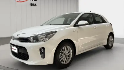 Usata Kia Rio 84 CV (61 kW) 2020 Bianco Utilitaria