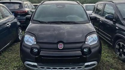 Gebraucht Fiat Panda Cross Cross 70 PS (51 kW) 2025 Schwarz Kleinwagen