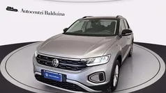 Usata 2023 VW T-Roc Life SUV | 25.900 € (Buon prezzo)