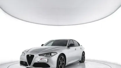 Usata Alfa Romeo Giulia 150 CV (110 kW) 2019 Grigio Berlina