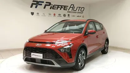 Rosso Usata 2023 Hyundai Bayon SUV | 16.700 € (Buon prezzo)