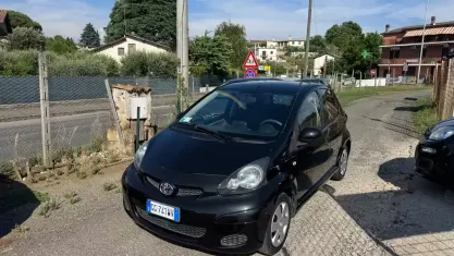 Usata Toyota Aygo Edition 68 CV (50 kW) 2010 Nero Utilitaria