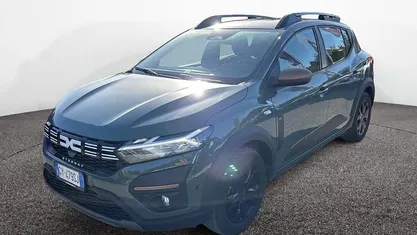 Usata Dacia Sandero Extreme 101 CV (74 kW) 2025 Verde Utilitaria