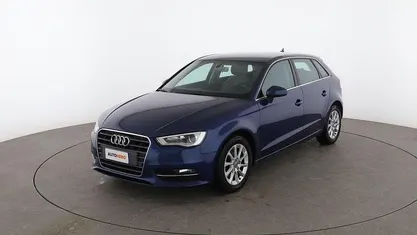 Blu Usata 2015 Audi A3 Attraction Tre volumi | 13.899 € (Buon prezzo)