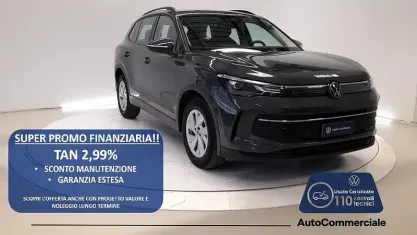 Usata VW Tiguan Life 150 CV (110 kW) 2024 Grigio scuro SUV
