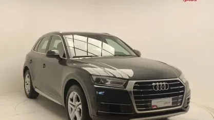Usata Audi Q5 Advanced 163 CV (119 kW) 2020 Grigio manhattan metallizzato SUV