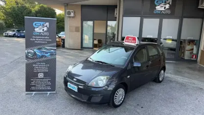 Usata Ford Fiesta 75 CV (55 kW) 2008 Blu Utilitaria