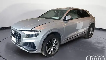 Argento Usata 2019 Audi Q8 Sport SUV | 62.500 € (Molto cara)