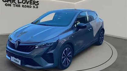 Usata Renault Clio V Techno 91 CV (66 kW) 2025 Grigio scuro Utilitaria