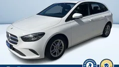 Bianco pastello Usata 2019 Mercedes B180 Monovolume | 17.500 € (Buon prezzo)