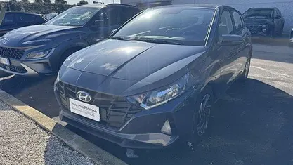 Usata Hyundai i20 84 CV (61 kW) 2022 Aurora gray Utilitaria