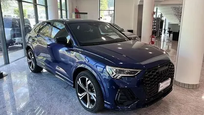Usata Audi Q3 Comfort 150 CV (110 kW) 2024 Blu SUV