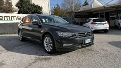 Grigio Usata 2021 VW Passat Business Station wagon | 17.590 € (Ottimo prezzo)