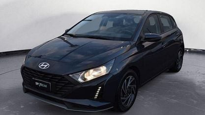 Usado Hyundai i20 84 HP (61 kW) 2024 Cinzento Monovolume