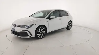 Usata VW Golf VIII R-line 150 CV (110 kW) 2023 Pure white Berlina