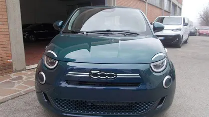 Nuova Fiat 500 65 CV (47 kW) 2026 Verde Utilitaria